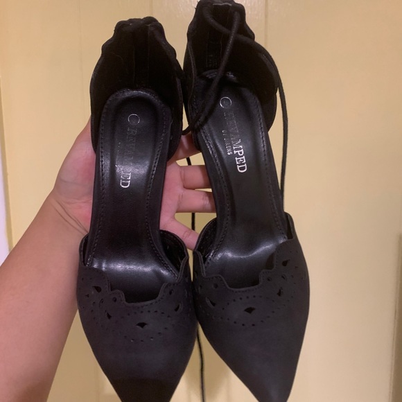 Black pointed lace-up heels - Picture 2 of 4